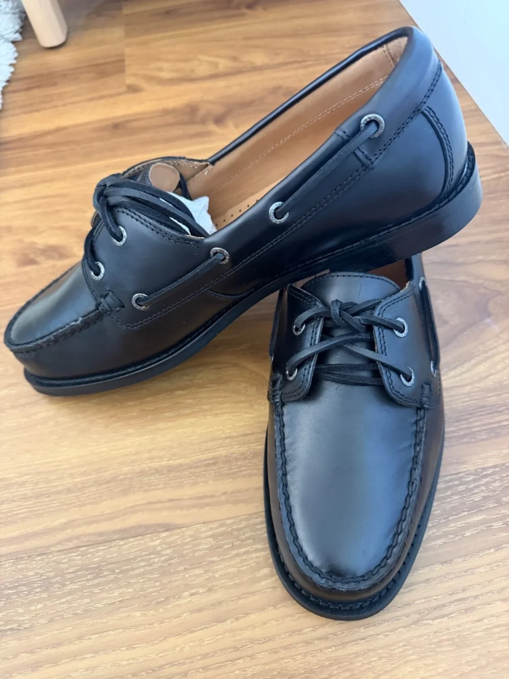 G.H. Bass Regatta Boat Shoes Black Leather Men’s Size 10.5 NIB New in Box